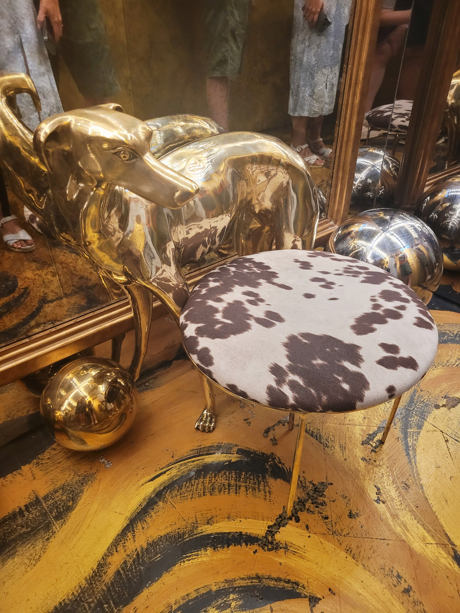 Лифт на 55 этаж выглядел так.