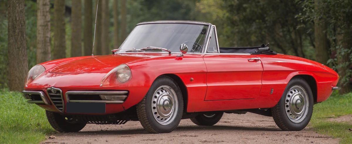 Alfa Romeo Spider Duetto (1-я серия) - дизайн Pininfarina вошел в учебники!