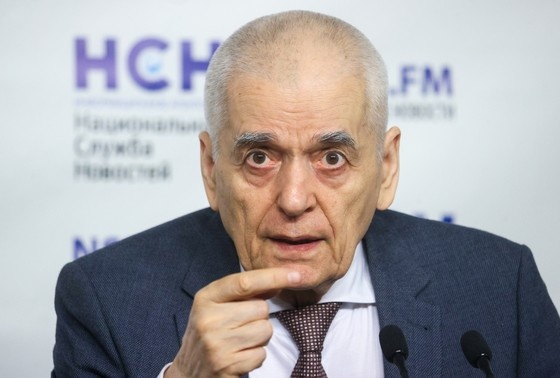    Геннадий Онищенко