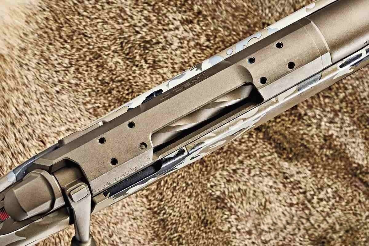 Система крепления оптического прицела X-Lock включает в себя четыре винта, которые обеспечивают точное размещение и повышенную безопасность. 