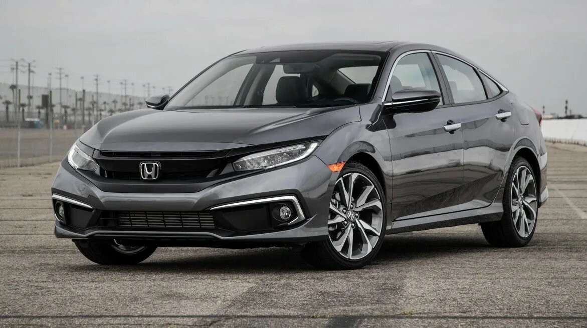 Современный и стильный седан Honda Civic X
