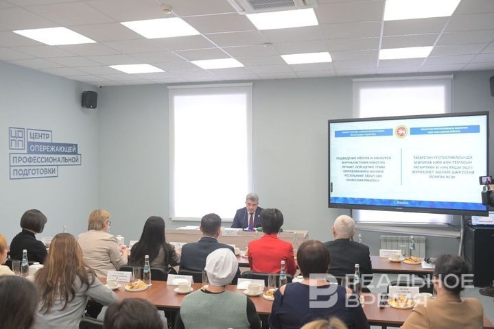 «Мы заинтересованы в том, чтобы дети, независимо — мигрантов или не мигрантов, обучались в наших школах, но владея русским языком». Динар Фатыхов / realnoevremya.ru