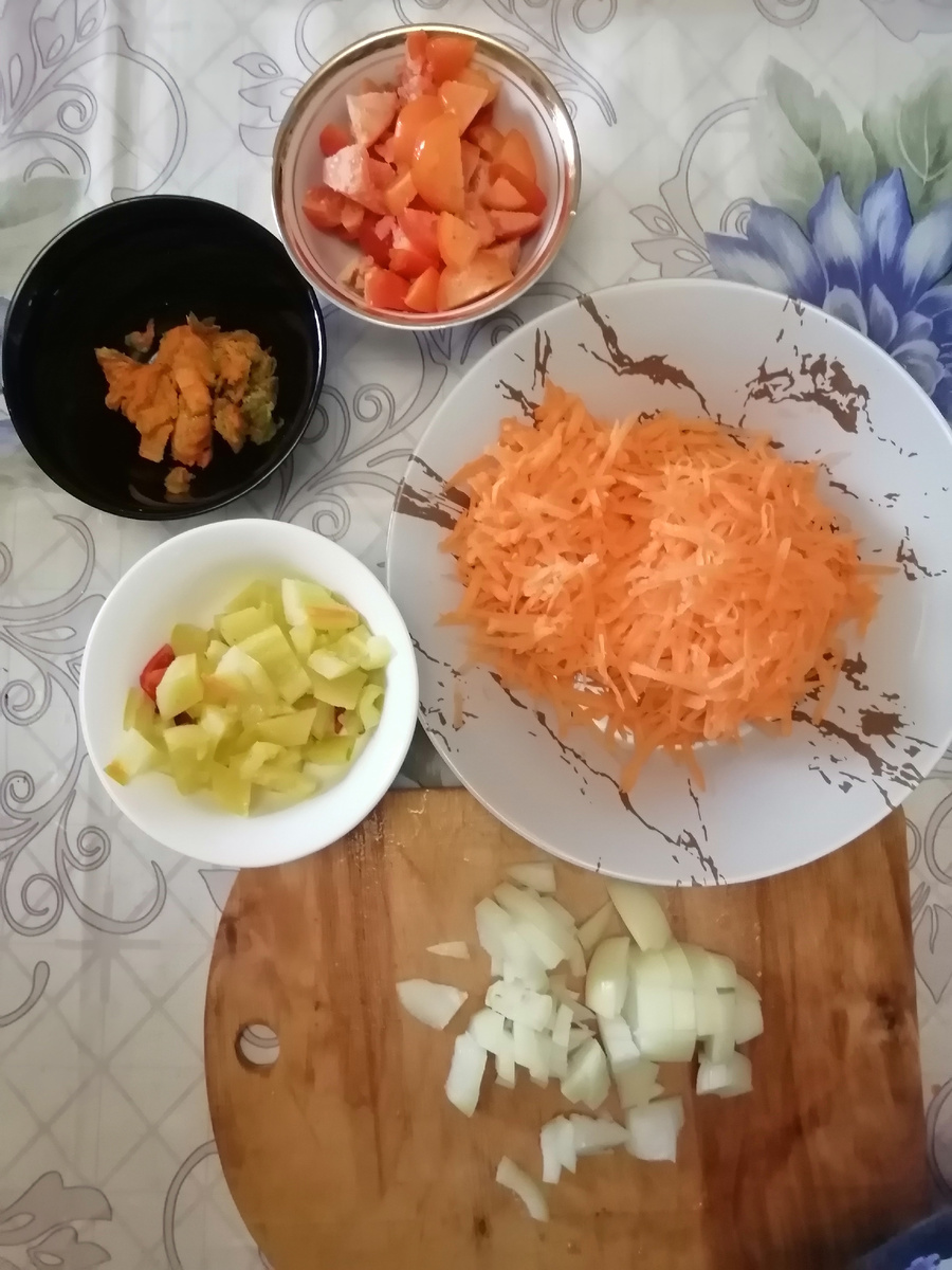 Продукты для зажарки.