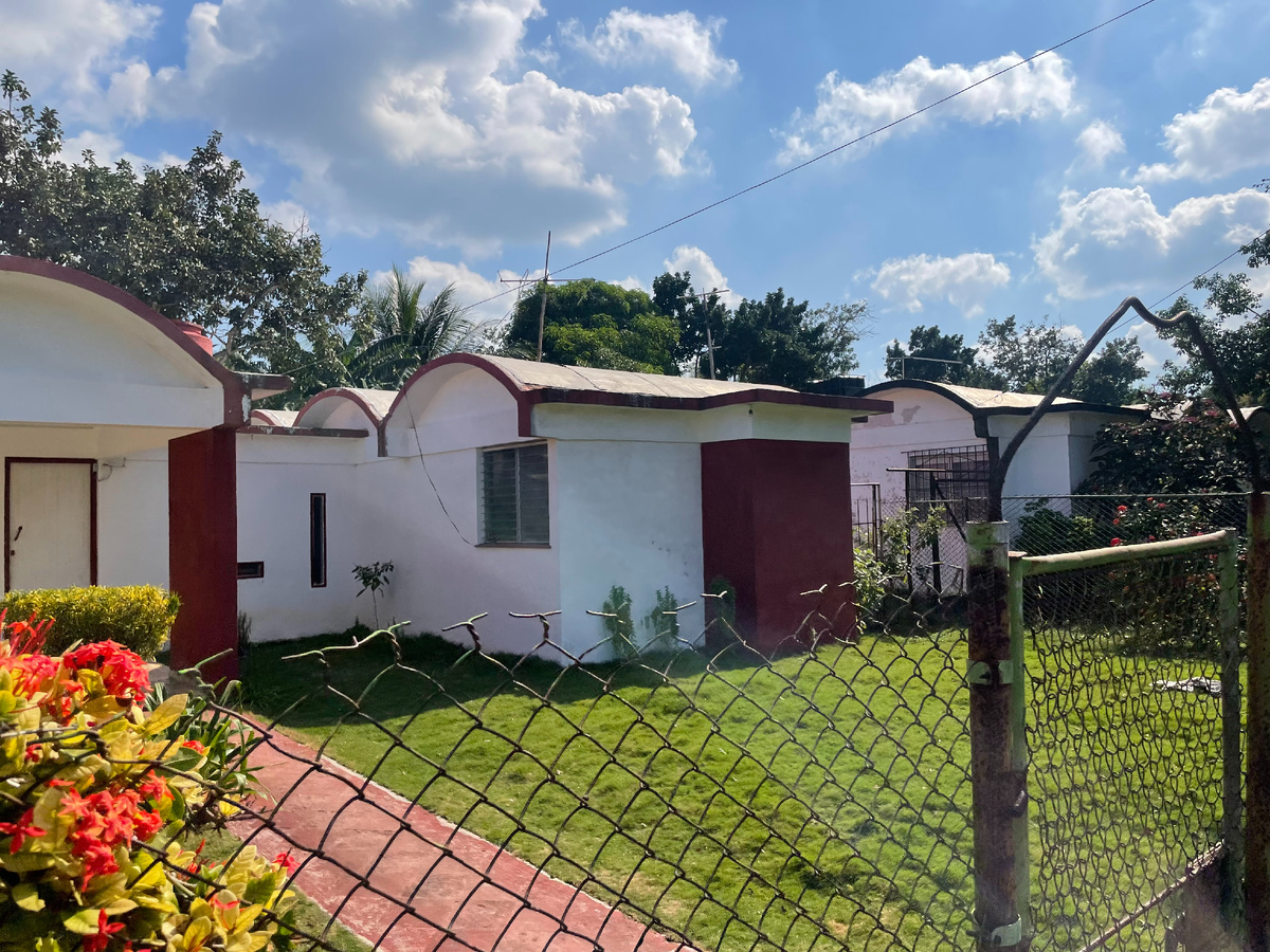 Сами по себе домики довольно небольшие