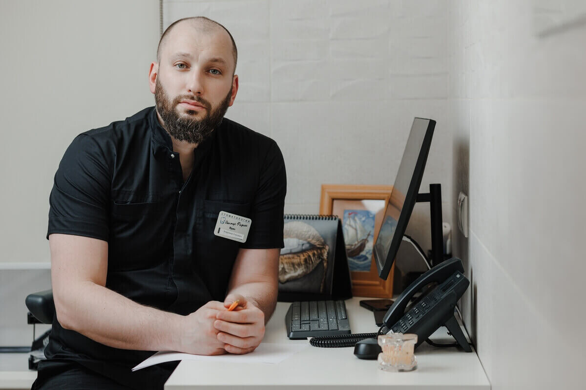 Фадин Владимир Олегович - основатель и главный врач клиники, стоматолог-ортопед со стажем работы более 19 лет