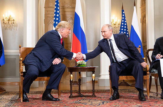  Трамп хочет начать диалог с Путиным. Но пытается его "морально подавить" еще до разговора или встречи, чтобы начать диктовать невыгодные для России условия мира.
