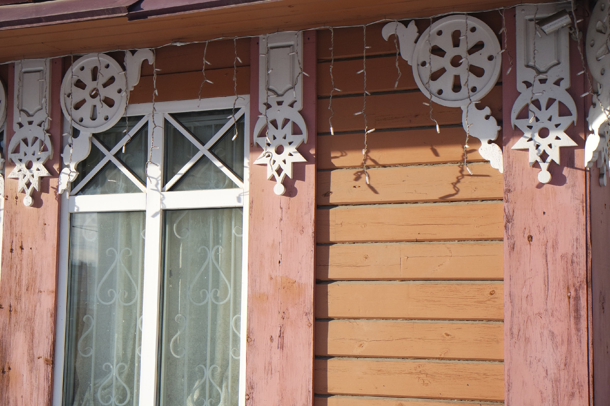 солярные символы тут хороши!