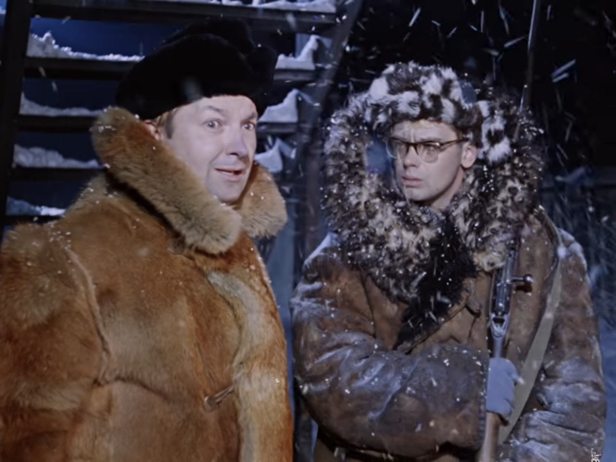 Кадр из фильма "Операции "Ы" и другие приключения Шурика"