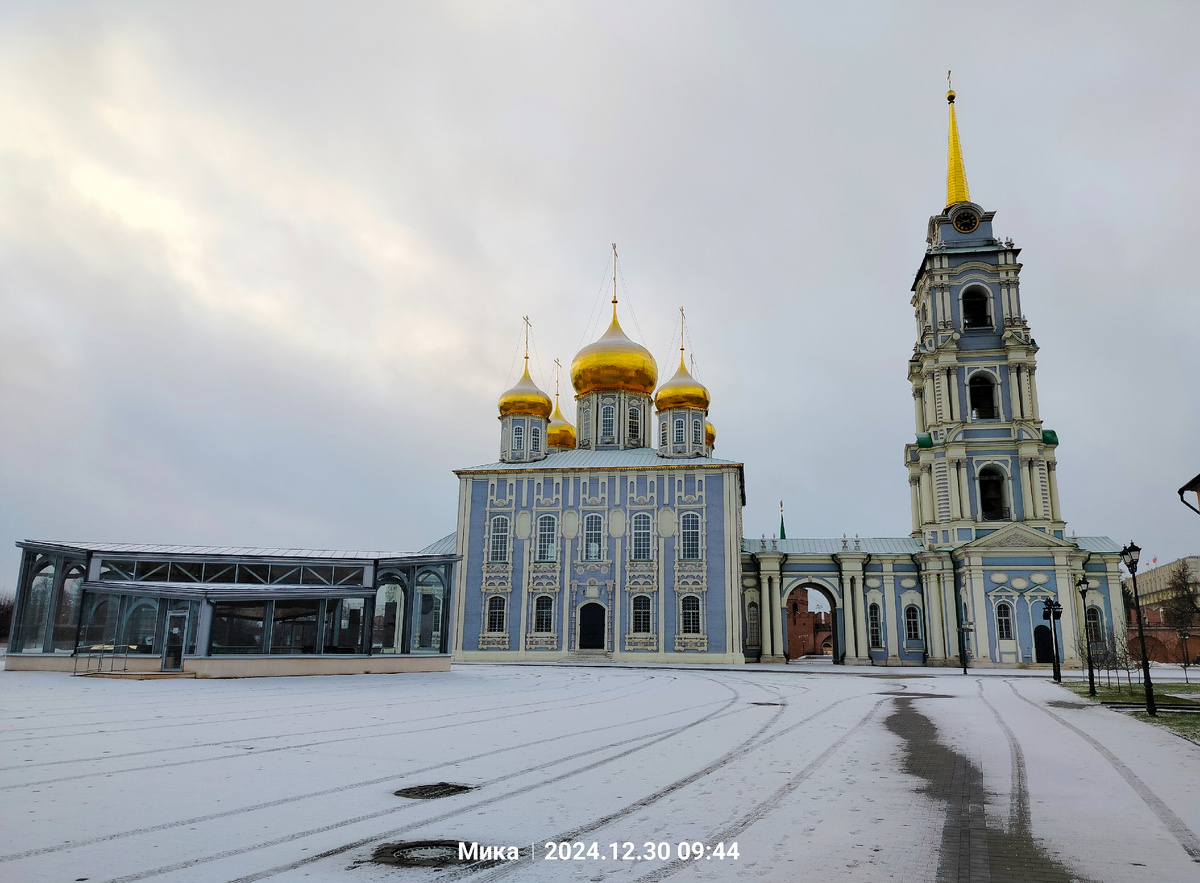 Успенский собор кремля и колокольня