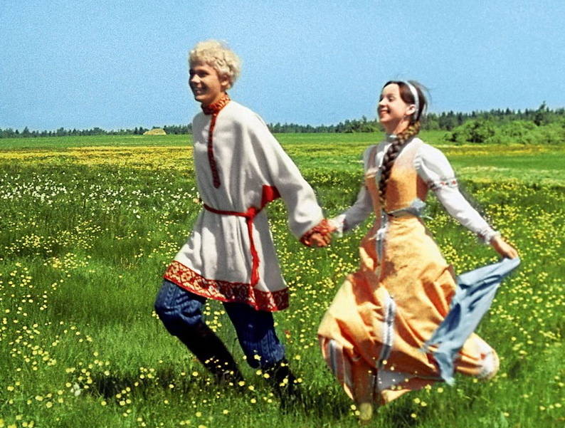 Наталья Седых в фильме "Огонь вода и медные трубы".