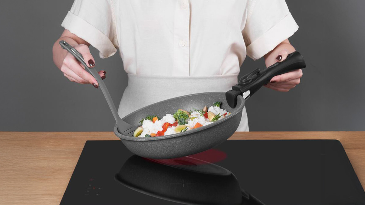 Сковорода из набора Polaris EasyKeep-3D
Набор сковородок Polaris EasyKeep-3D 24 см и 26 см со съемной ручкой
Набор сковородок Polaris EasyKeep-3D 24 см и 26 см со съемной ручкой