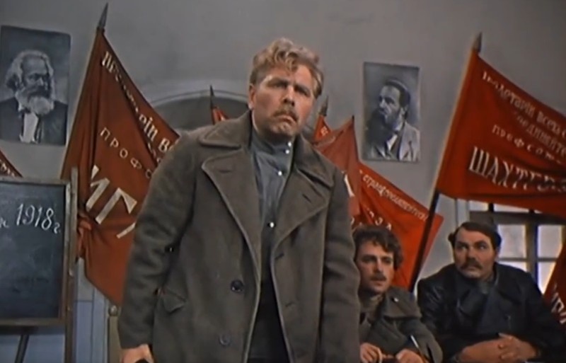 Съезд донских казаков. Кадр из фильма "Тихий Дон" (1957).