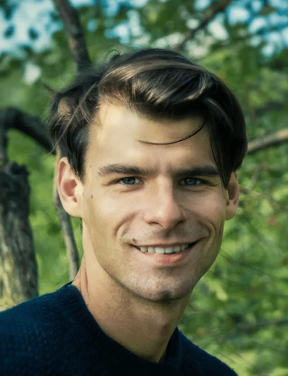 Егор Лесников