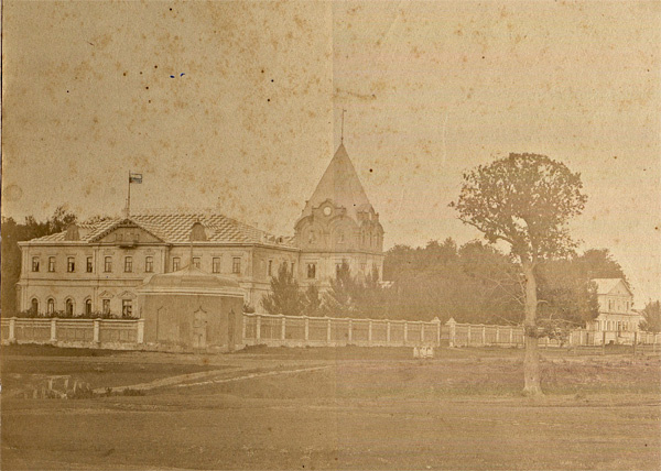 Усадьба в селе Урусово. Из фондов ГУК ТО "Объединение "ИКХМ"