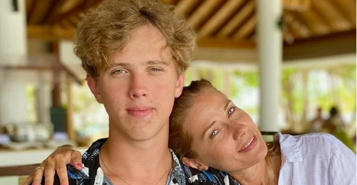 Иван - внебрачный сын Валерия Золотухина с мамой Ириной Линдт