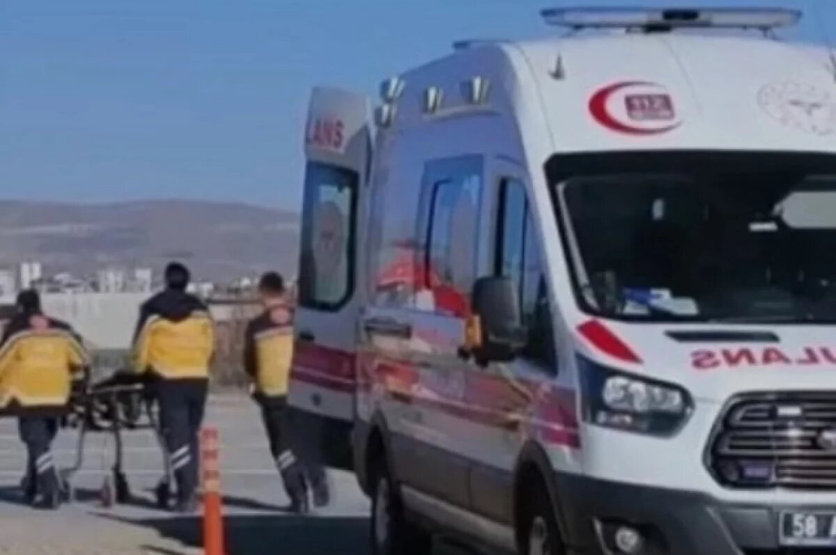    Число погибших при пожаре на горнолыжном курорте в Турции выросло до 76