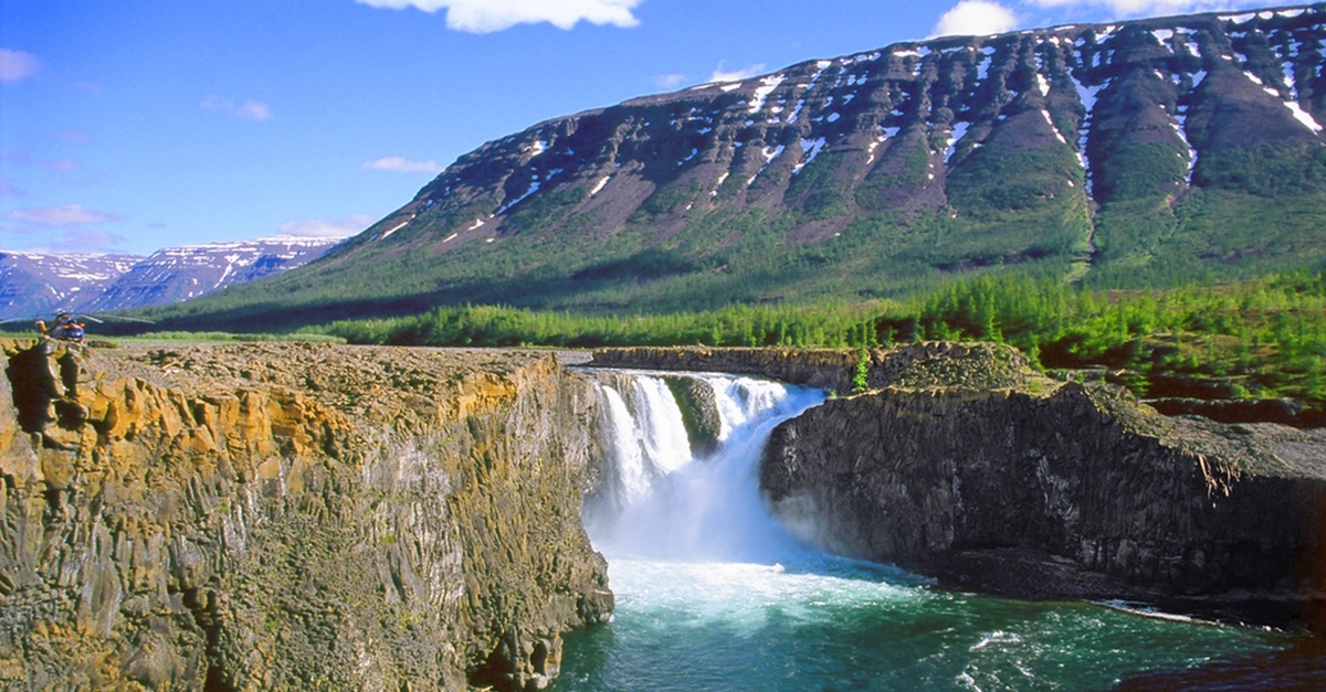 Плато Путорана (Источник изображения: https://moya-planeta.ru/travel/view/7_samykh_krasivykh_mest_rossii_iz_spiska_yunesko)