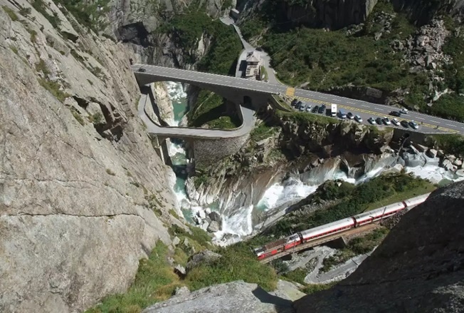 Территория у Чертова моста. Источник: Kecko, Creative Commons Attribution Licence