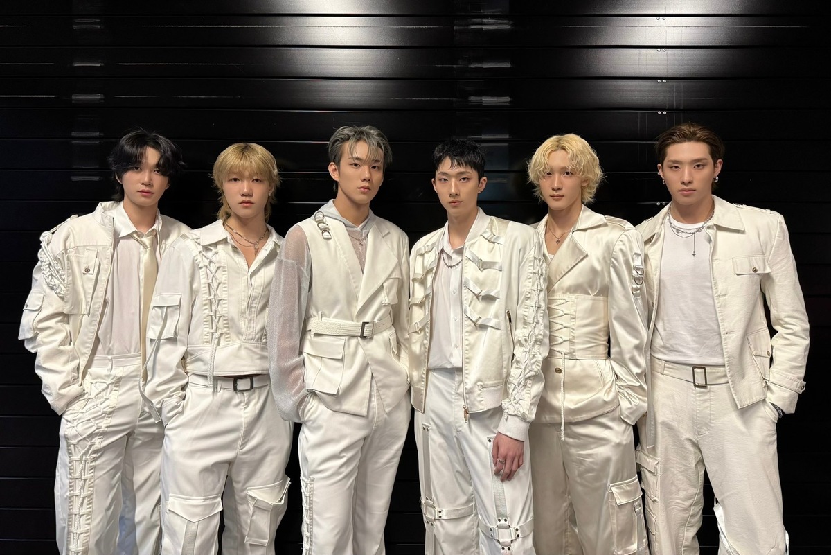    P1Harmony во время тура P1ustage H : UTOP1AСоцсети