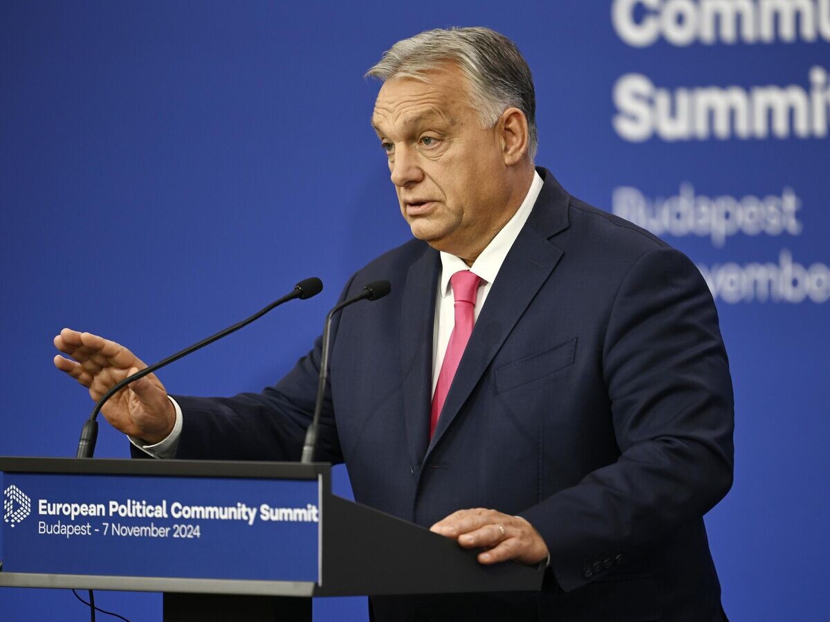    Премьер-министр Венгрии Виктор Орбан во время пресс-конференции в рамках саммита Европейского политического сообщества в Будапеште© AP Photo / Denes Erdos