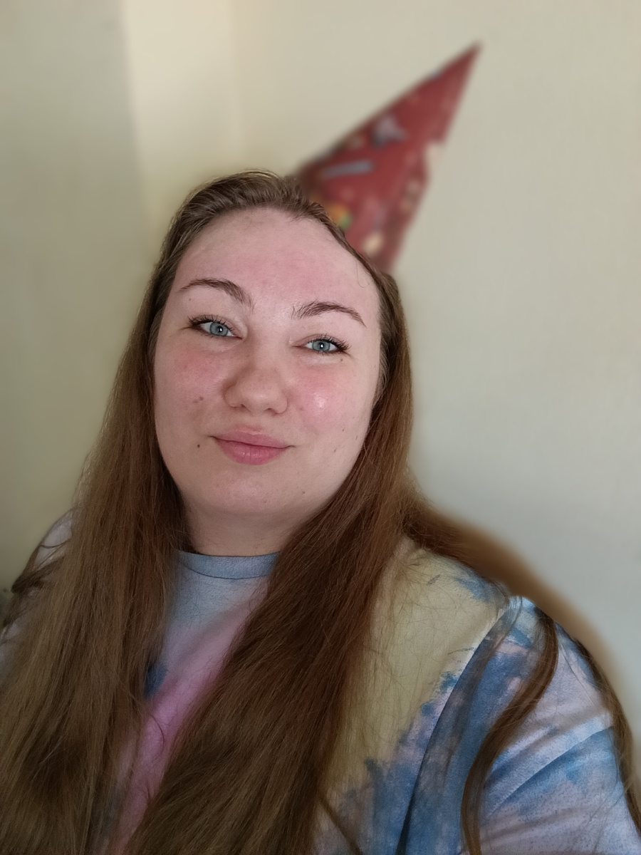 А вот здесь я ещё не готова и не хочу худеть. Один и тот же человек на двух фото, но какое разное восприятие и цели. 