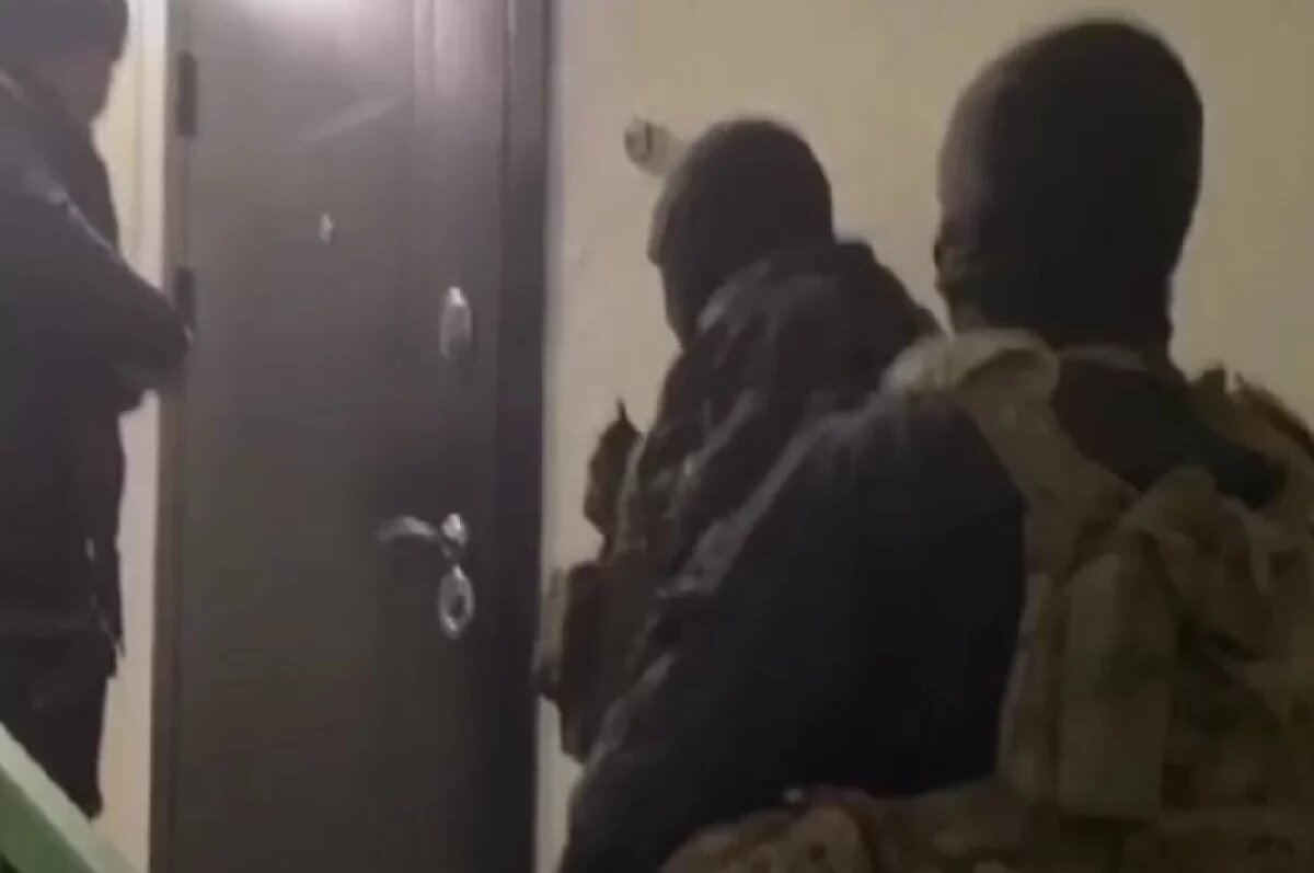    Хакер-кибермошенник из Биробиджана «развёл» 38 россиян через Госуслуги