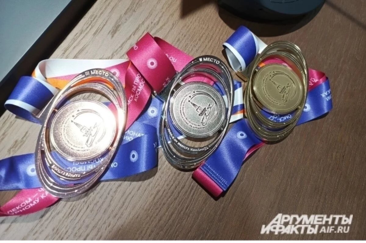    В Омске матерям вручили медаль «Материнская слава»