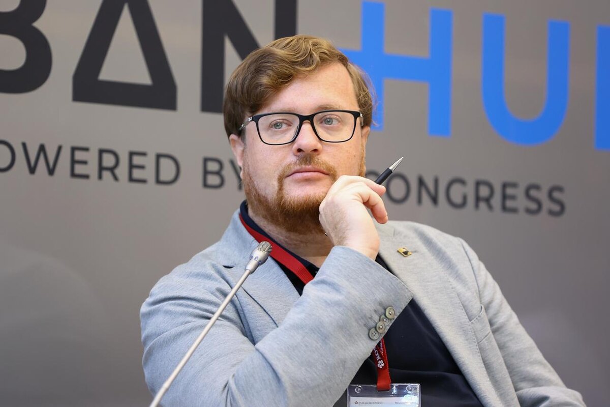 Кирилл Солгалов уверен, что Владивосток в скором времени превратится в комфортный современный город.  Фото: Фото из фотобанка Фонда Росконгресс photo.roscongress.org / Денис Юнцев