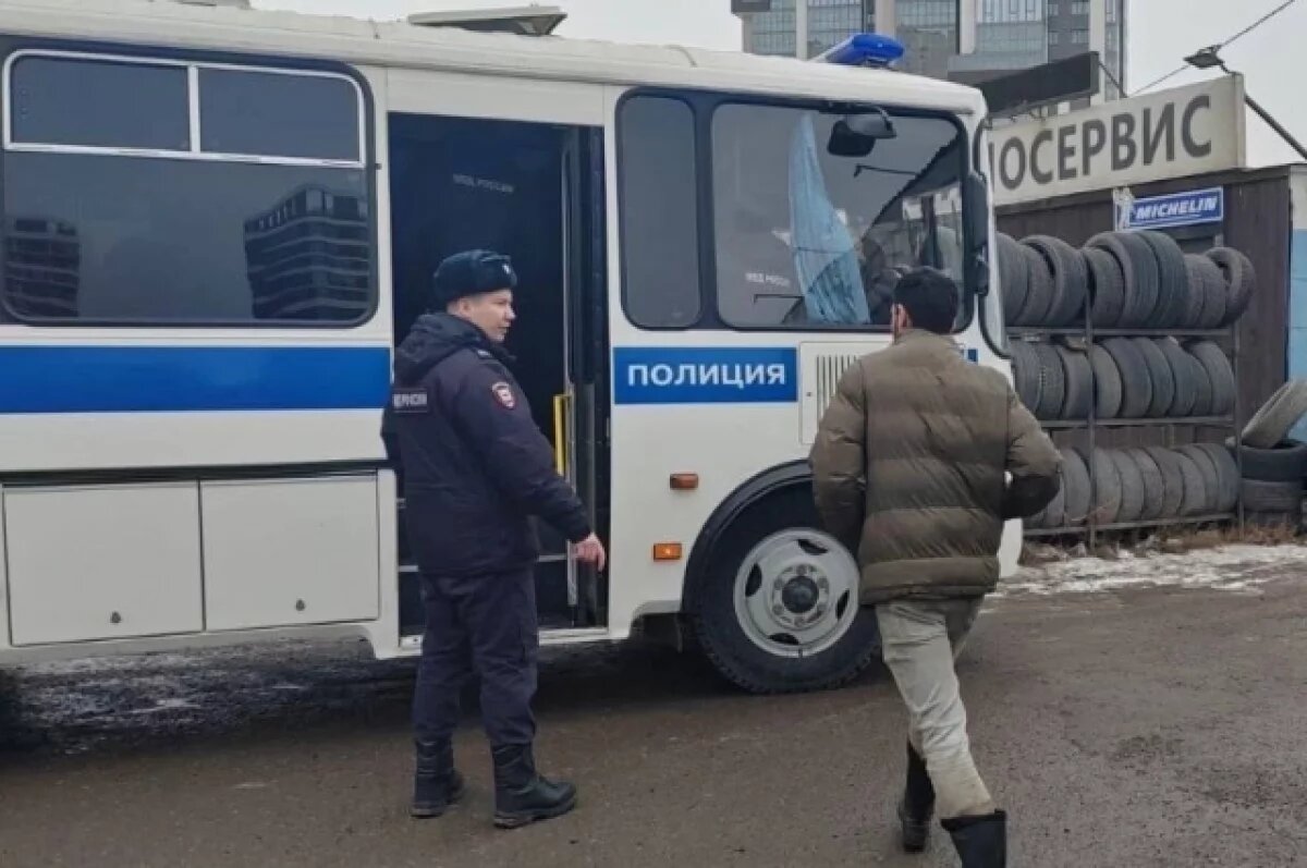    В ходе рейда полицейские поймали пять нелегалов в Красноярске