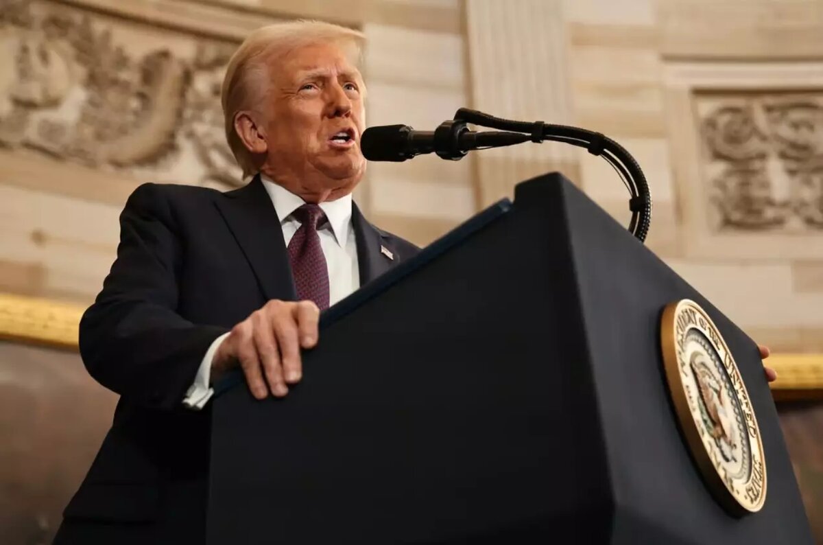 Трамп посулил России «большие проблемы» в случае отказа от переговоров. Фото: Chip Somodevilla. Getty Images/Politico
