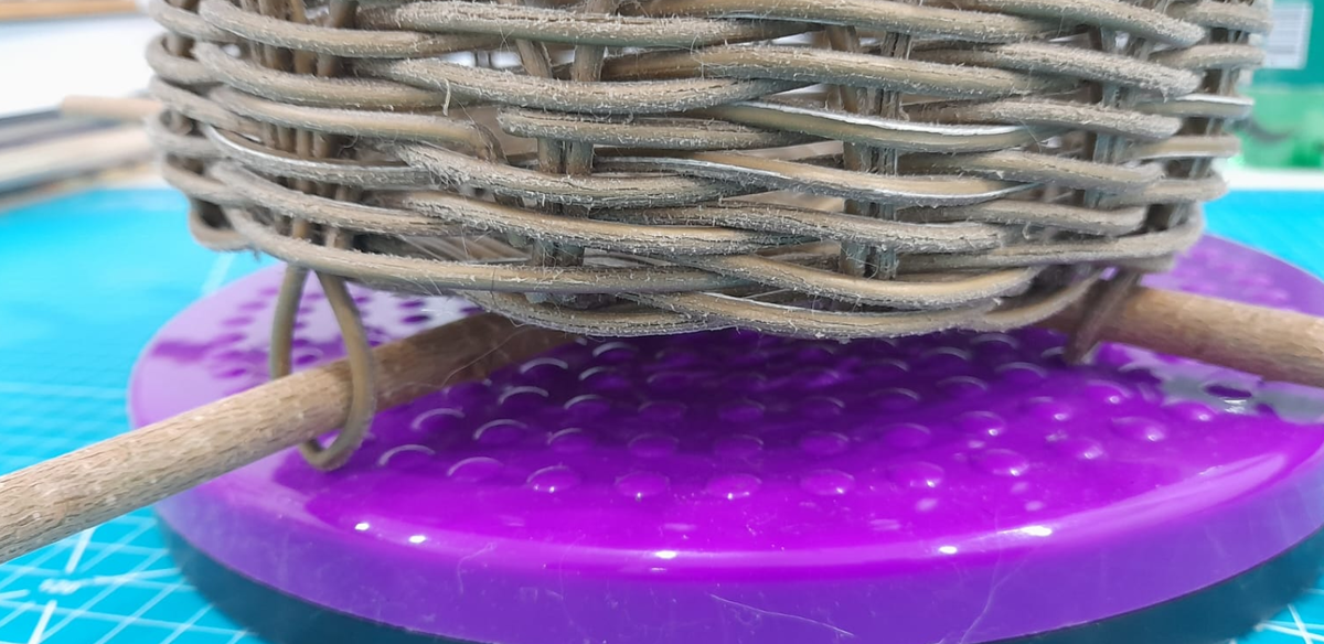 Петли для палок получились разного размера