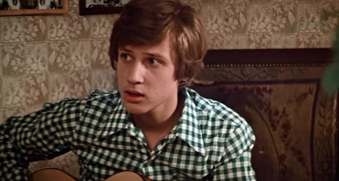 Дмитрий Харатьян снялся в своем первом фильме в 15 лет. Кадр из фильма «Розыгрыш», 1977, реж. Владимир Меньшов