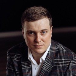 — Мы для себя увидели некое окно возможностей — этот рынок практически пустой, его никто не занимает, при этом потребности в таких сделках у бизнеса и у людей существуют, — рассказывает Долгих.