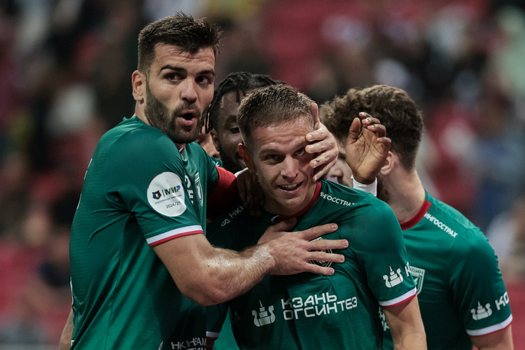    Игор Вуячич (слева) и Никола Чумич / фото: Сергей Елагин, «БИЗНЕС Online»