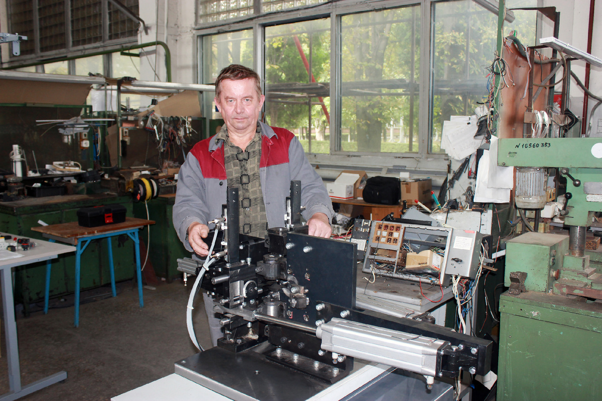 Слесарь механосборочных работ Петр Мартишкин