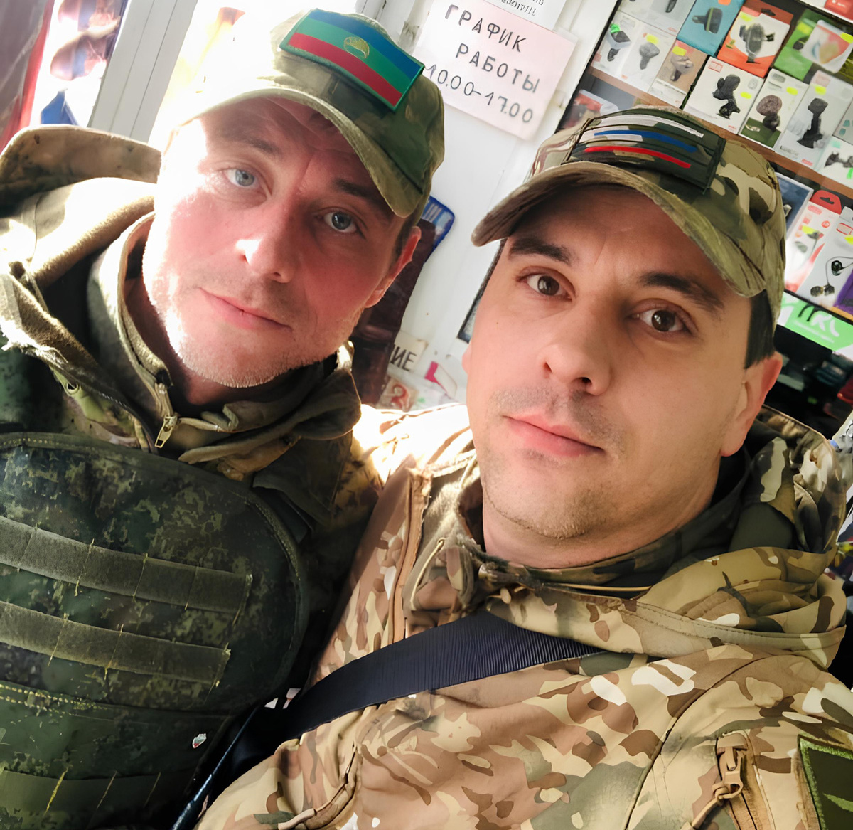 Иногда фронтовые дороги братьев Алексея (слева) и Дмитрия Волошиных пересекались в одном направлении