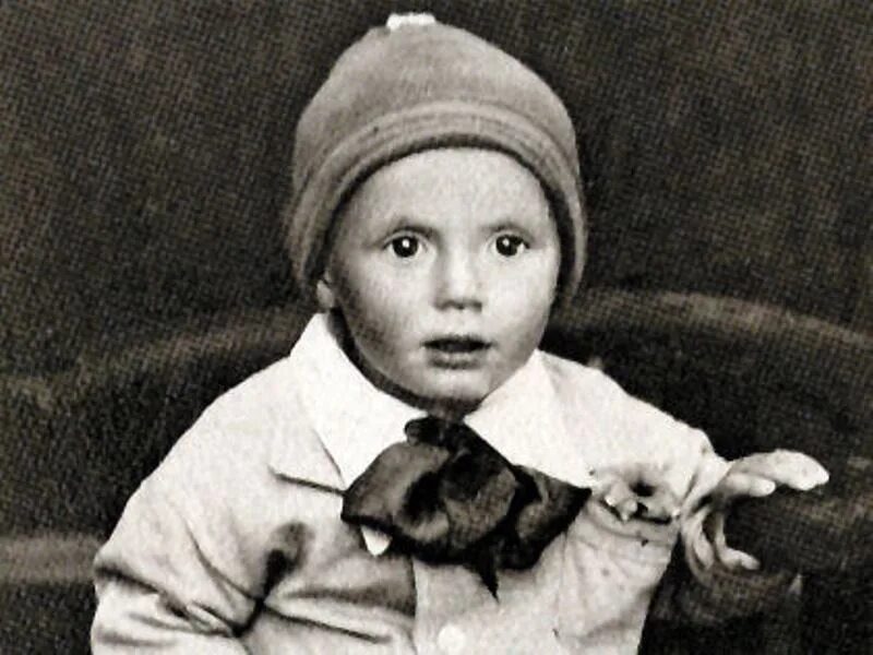 Юрий Соломин в детстве 