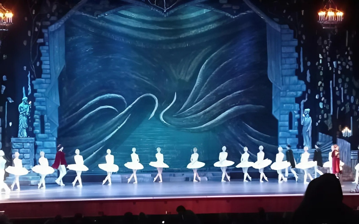 Балет Лебединое озеро в Кремлевском дворце