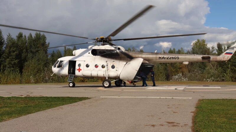     Беременную женщину в тяжелом состоянии доставили вертолетом в краевой перинатальный центр Перинатальный центр "Дар"