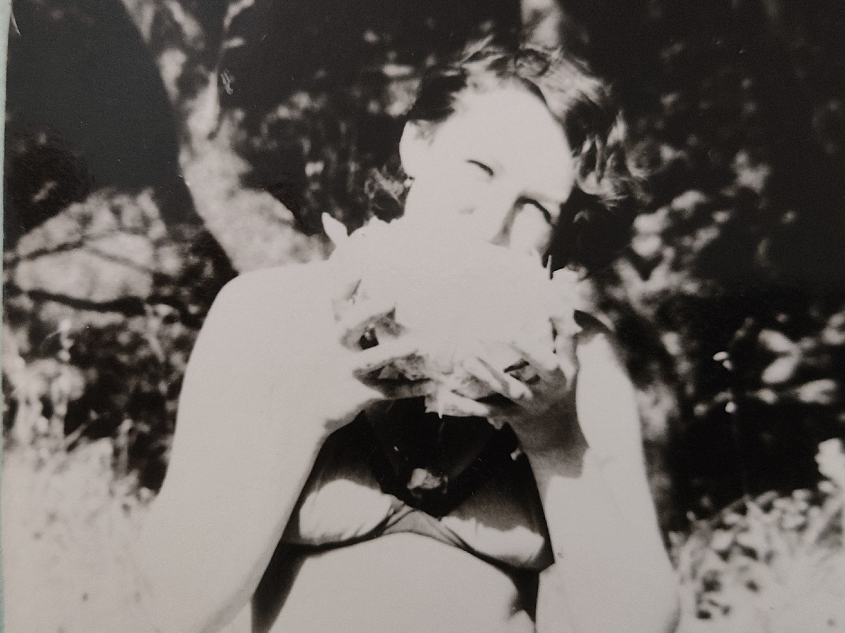 Кочан капусты грызу. Я и тогда ее любила ))