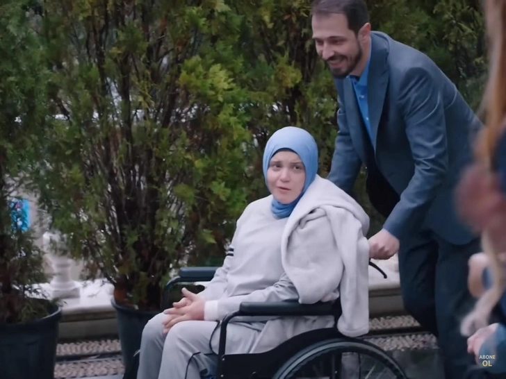 Кадр из сериала «Клюквенный щербет»