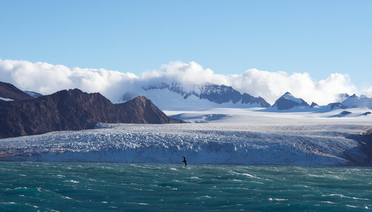 К сожалению, фотография не передает всю суровую красоту и одновременно опасность этих мест