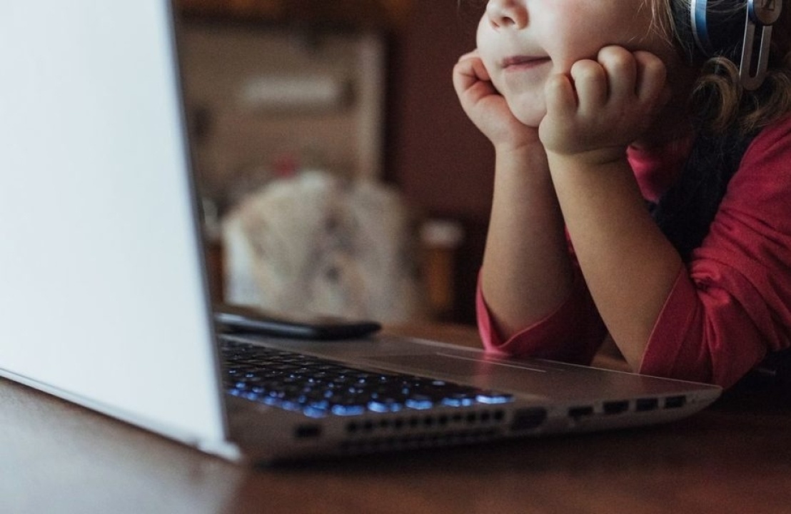    ВТБ сообщил о росте обмана детей мошенниками через игры и звонки