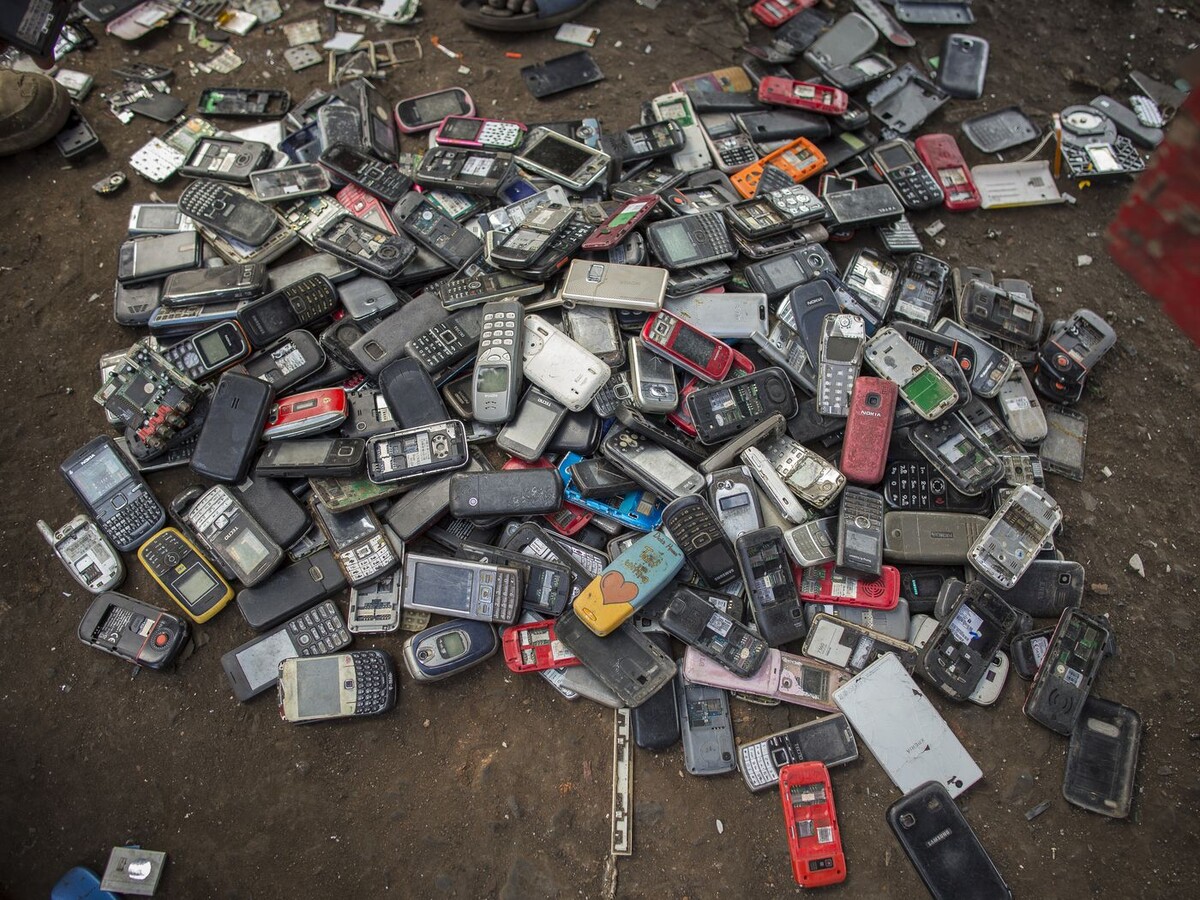    Старый телефон: клад или хлам?