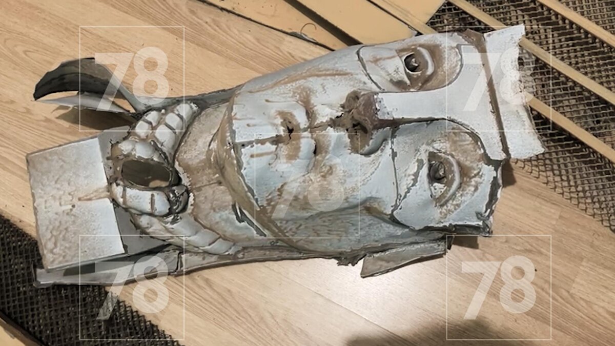 Обрушившийся маскарон. Фото: 78 канал