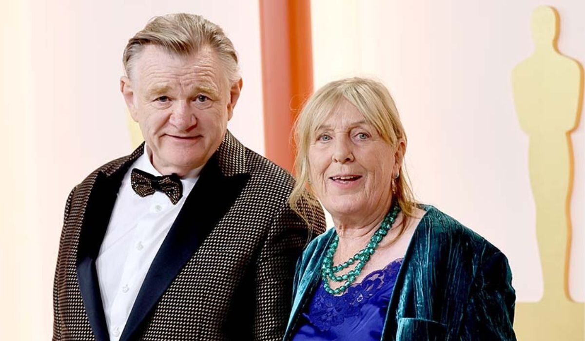 Брендан Глисон c женой