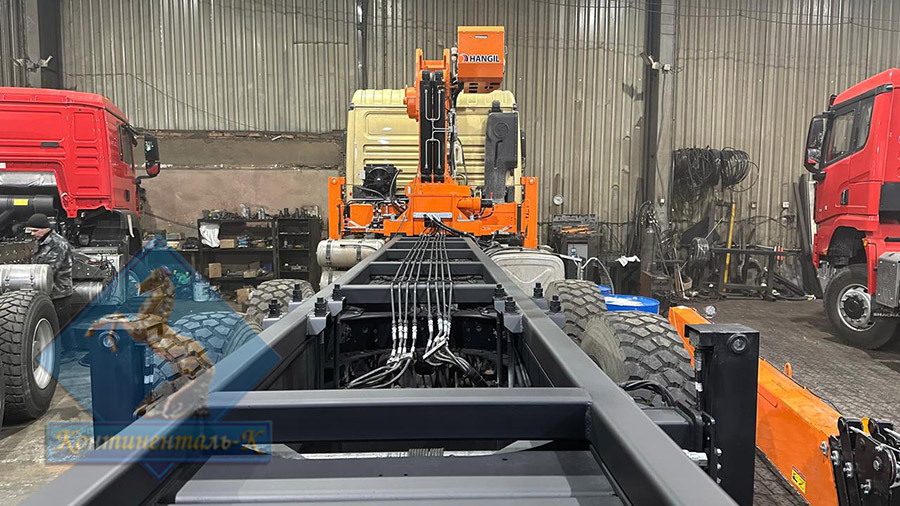 Монтаж КМУ HANGIL HGC 976 на доработанное шасси SHACMAN