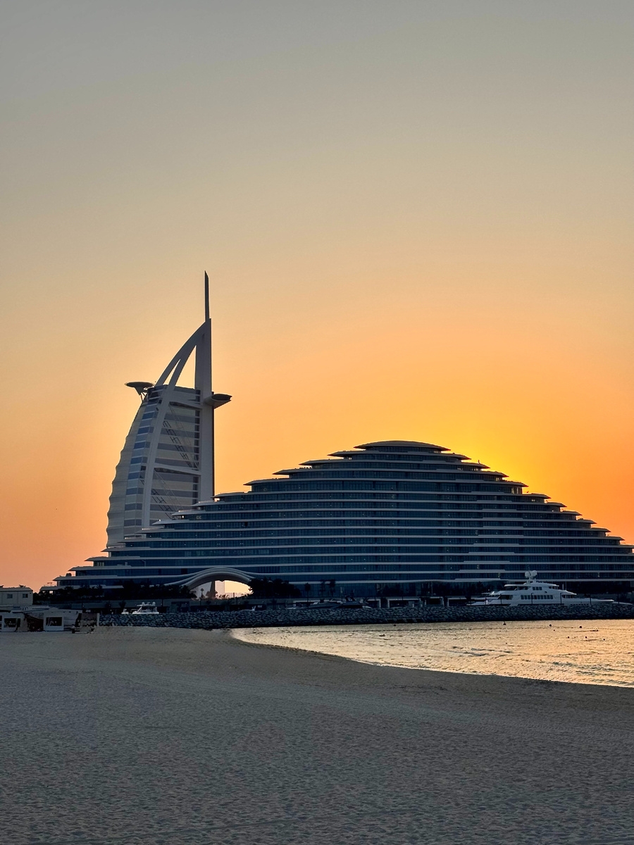 Marsa Al Arab на закате