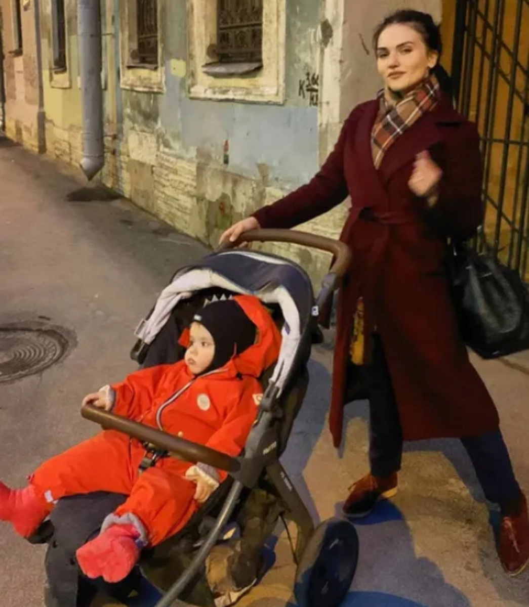 Фрейя Зильбер с сыном Марком. Фото: соцсети