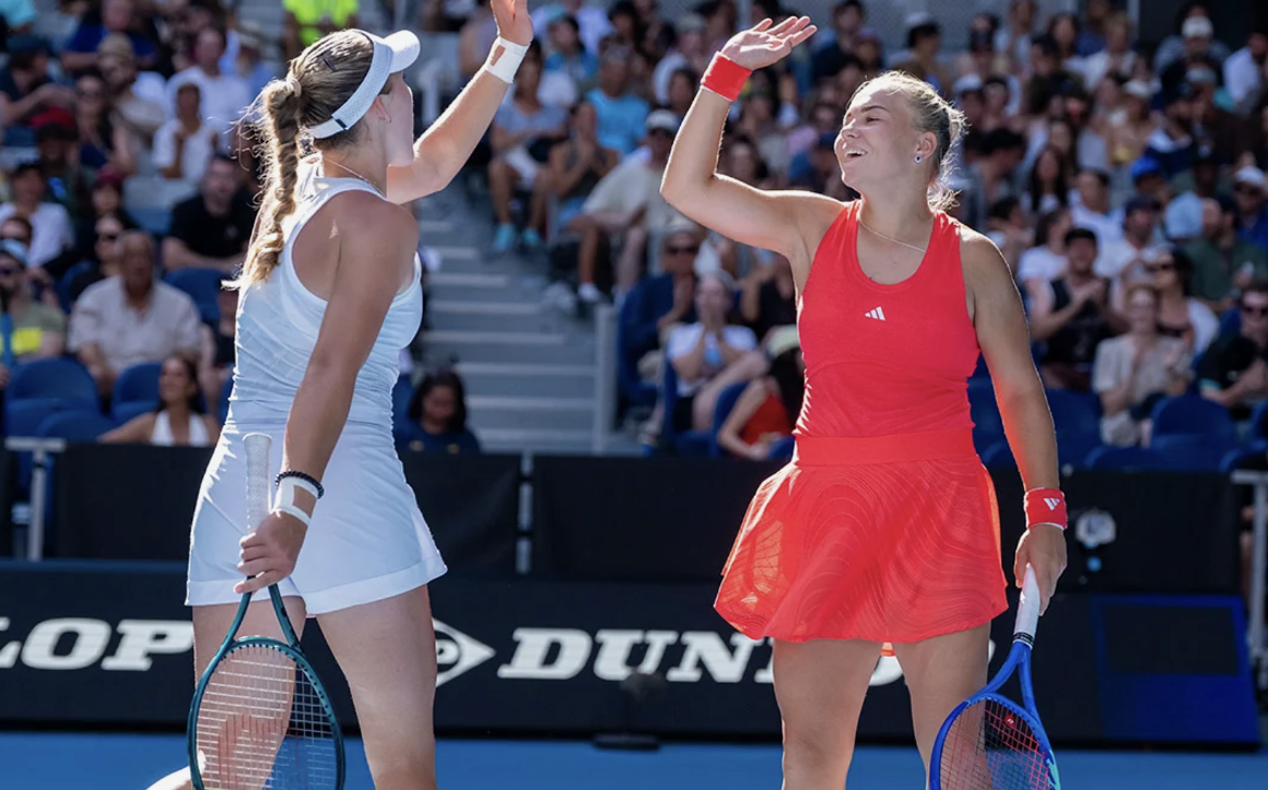 Россиянки Мирра Андреева и Диана Шнайдер - впервые в полуфинале Australian Open. Фото: соцсети